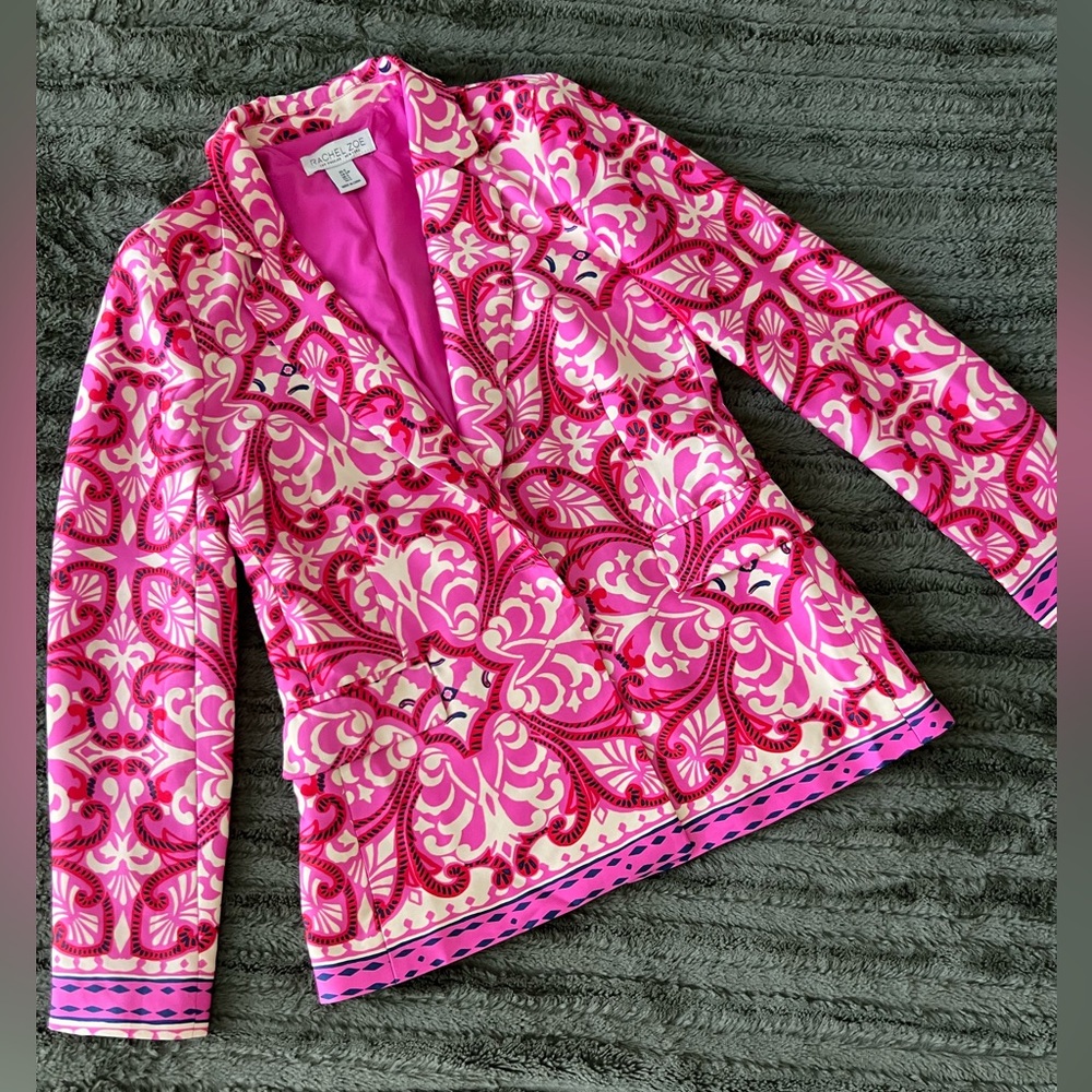 RACHEL ZOE

Printed Pink Blazer And Border Hem Pants Collection